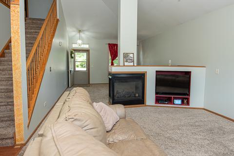 5913 Emerald Pointe Dr, Plainfield, IL 60586 photo 8