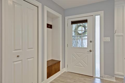 1040 Georgian Pl, Bartlett, IL 60103 photo 3