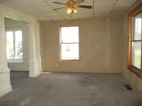 1246 S Washington Ave, Kankakee, IL 60901 photo 2