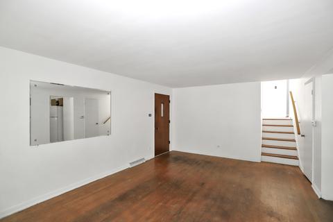 140 Highland Ave, Wheeling, IL 60090 photo 9