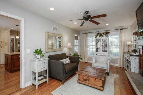 1739 Kay Rd, Wheaton, IL 60187 photo 8