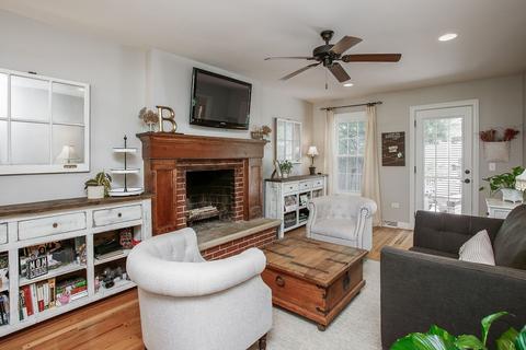 1739 Kay Rd, Wheaton, IL 60187 photo 6