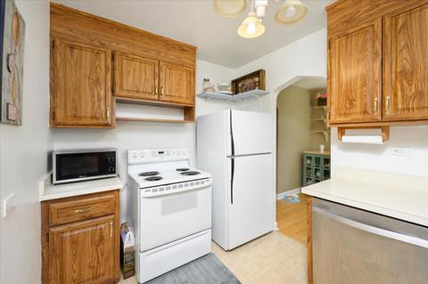 3232 Maple Ave, Brookfield, IL 60513 photo 8