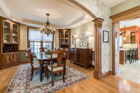 293 E Madison St, Elmhurst, IL 60126 photo 4