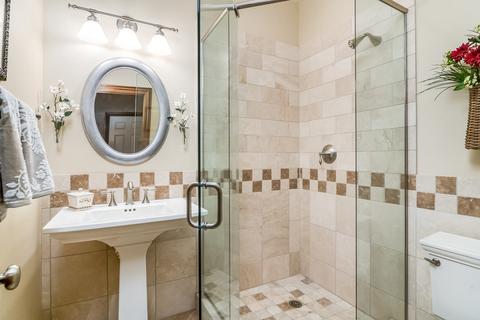 293 E Madison St, Elmhurst, IL 60126 photo 9
