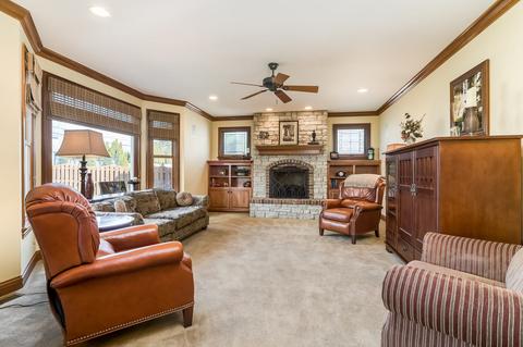 293 E Madison St, Elmhurst, IL 60126 photo 8