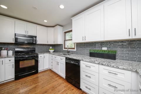 1623 Pershing Ave, Wheaton, IL 60189 photo 5
