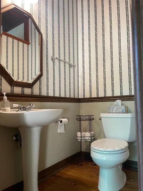433 E Drury Ln, Barrington, IL 60010 photo 8