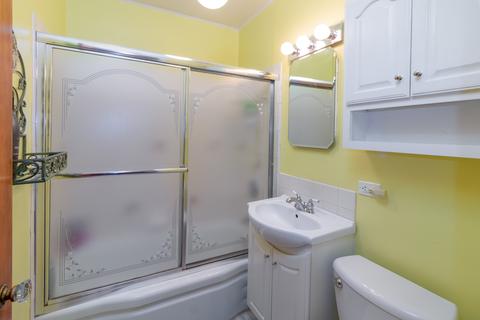 2755 Eisenhower Dr, Des Plaines, IL 60018 photo 15