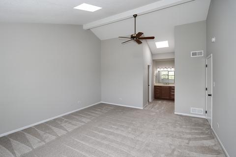 1275 W Dovington Dr, Hoffman Estates, IL 60169 photo 14