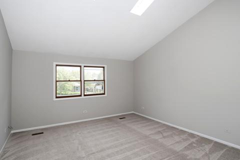 1275 W Dovington Dr, Hoffman Estates, IL 60169 photo 15