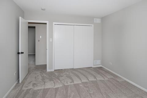 1275 W Dovington Dr, Hoffman Estates, IL 60169 photo 21