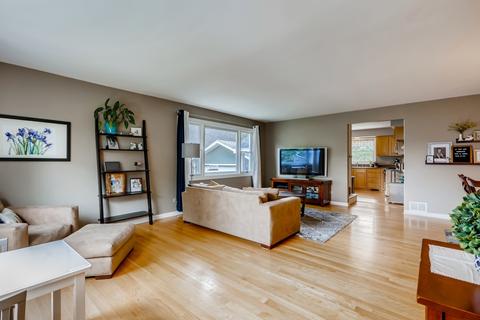 1427 Daly Rd, Wheaton, IL 60187 photo 5