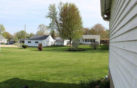 406 W Winfield St, Morrison, IL 61270 photo 4