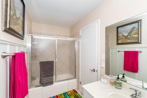 2014 E Woodview Dr, Mount Prospect, IL 60056 photo 19