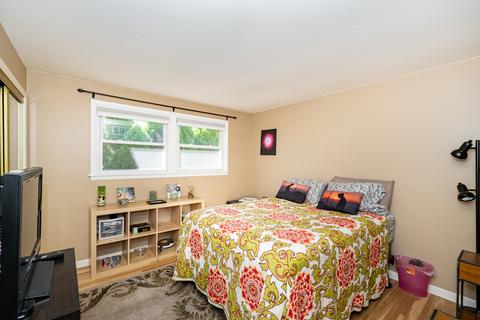 2014 E Woodview Dr, Mount Prospect, IL 60056 photo 15