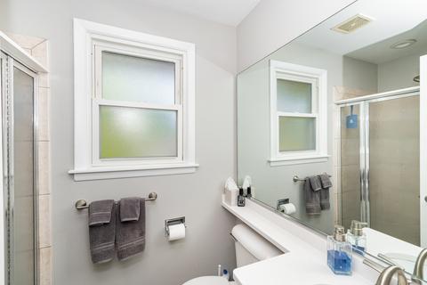 2014 E Woodview Dr, Mount Prospect, IL 60056 photo 18