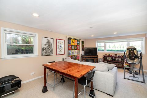 2014 E Woodview Dr, Mount Prospect, IL 60056 photo 23