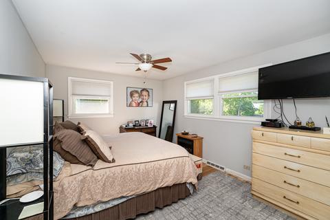 2014 E Woodview Dr, Mount Prospect, IL 60056 photo 16