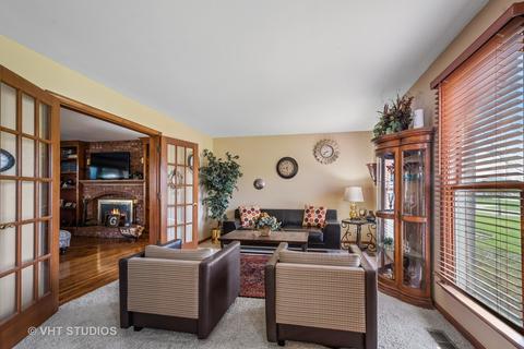 3510 Persimmon Dr, Algonquin, IL 60102 photo 3