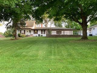 811 W Morris St, Morrison, IL 61270 photo 1