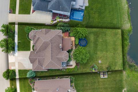 16114 Gamay Dr, Plainfield, IL 60586 photo 2