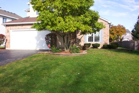 813 Seacrest Ln, Bartlett, IL 60103 photo 1