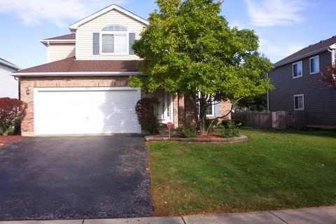 813 Seacrest Ln, Bartlett, IL 60103 photo 2