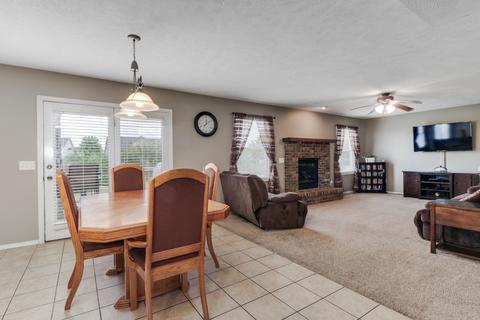 2236 Jennifer Ln, Normal, IL 61761 photo 21