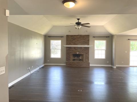 913 W Westgate Dr, Peotone, IL 60468 photo 4