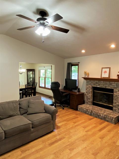 10 Edgewood Ct, Bloomington, IL 61701 photo 10