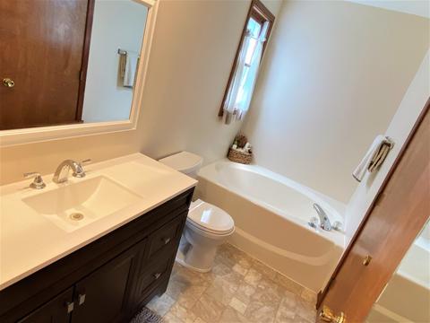 10 Edgewood Ct, Bloomington, IL 61701 photo 33