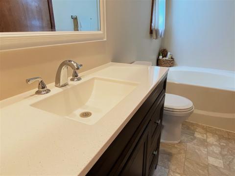 10 Edgewood Ct, Bloomington, IL 61701 photo 32