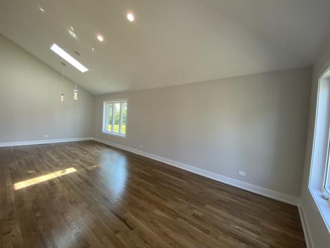 7449 Thomas Ave, Bridgeview, IL 60455 photo 2