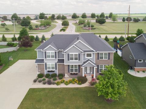 1206 Silver Oak Cir, Normal, IL 61761 photo 2