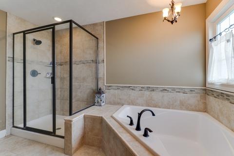 1206 Silver Oak Cir, Normal, IL 61761 photo 25