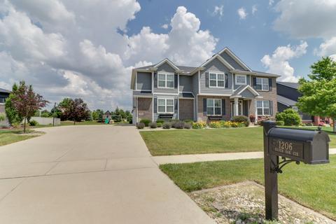 1206 Silver Oak Cir, Normal, IL 61761 photo 3