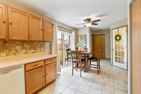 2215 Maple Ridge Dr, Plainfield, IL 60586 photo 8
