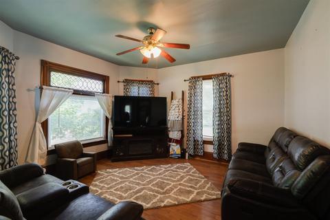 301 E Washington St, Le Roy, IL 61752 photo 10