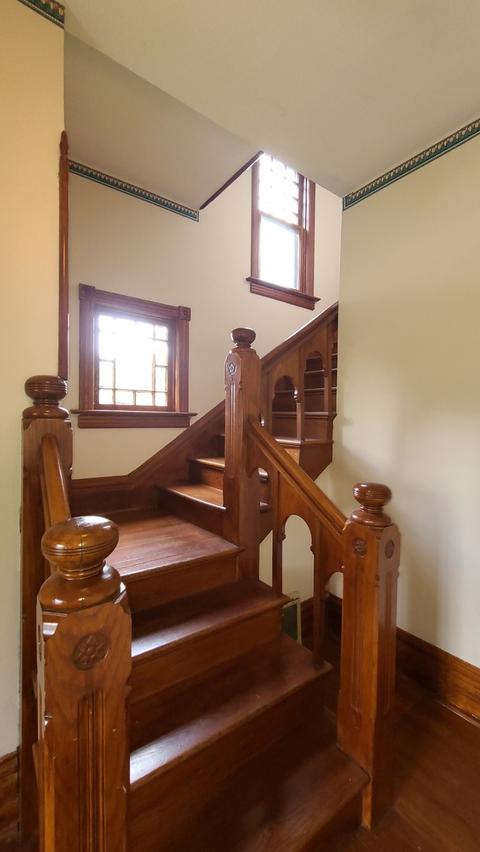 227 Hill Ave, Elgin, IL 60120 photo 3