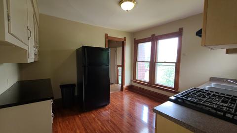 227 Hill Ave, Elgin, IL 60120 photo 5