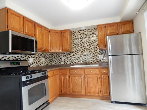 807 Paul St, Mchenry, IL 60051 photo 6