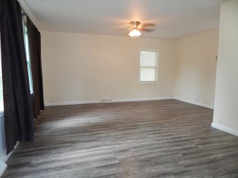 807 Paul St, Mchenry, IL 60051 photo 3