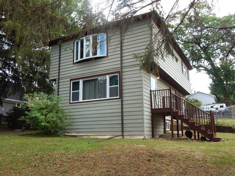 807 Paul St, Mchenry, IL 60051 photo 2
