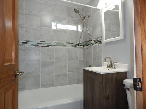 807 Paul St, Mchenry, IL 60051 photo 9