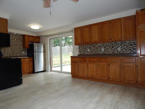 807 Paul St, Mchenry, IL 60051 photo 8