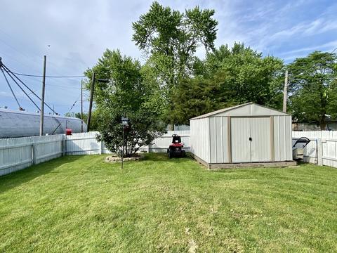 201 E Scott St, Odell, IL 60460 photo 28