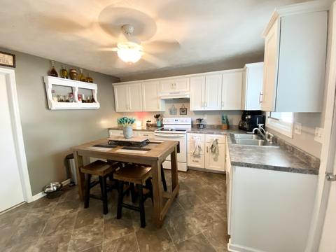 201 E Scott St, Odell, IL 60460 photo 8