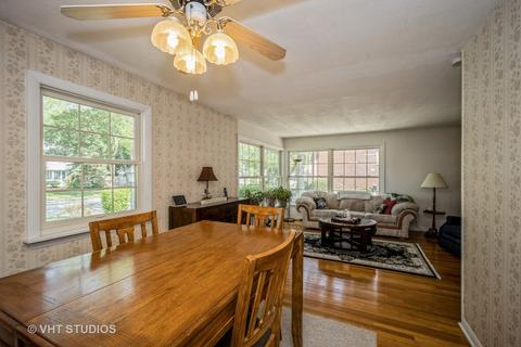 1131 E Juniper Ln, Mount Prospect, IL 60056 photo 7