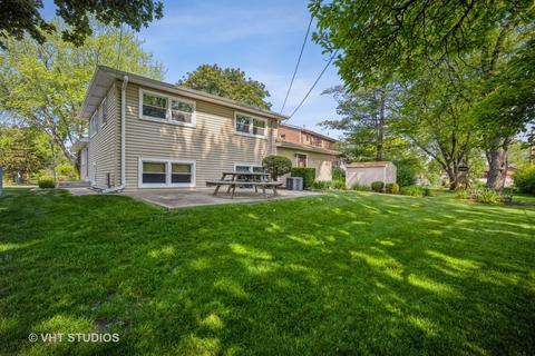 1131 E Juniper Ln, Mount Prospect, IL 60056 photo 3